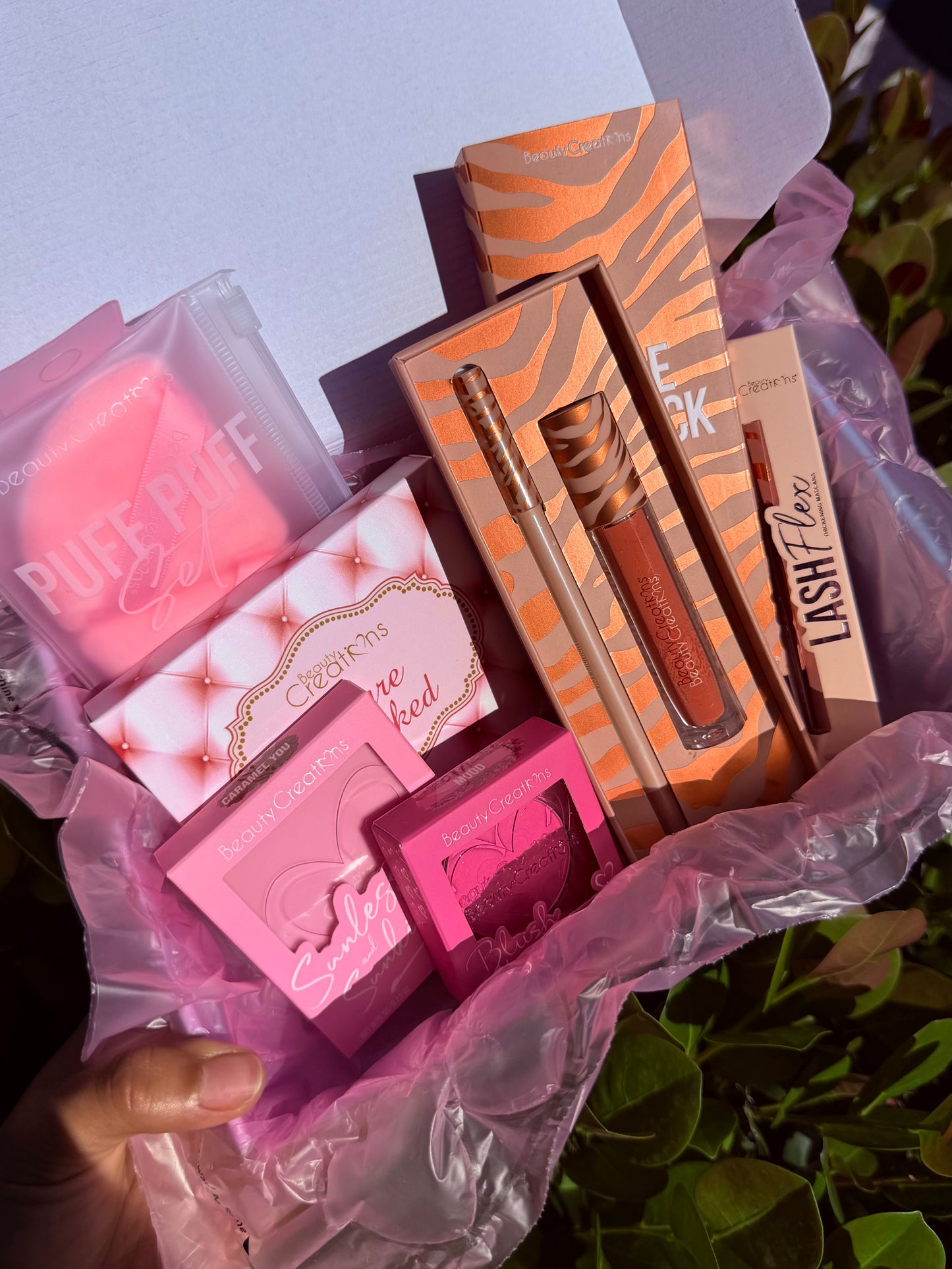 Beauty Creations Makeup 💓 Box (6 Pieces)
