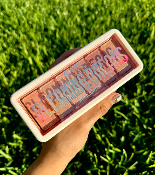 Amuse 'Gleaming Dreams' Highlighter Palette