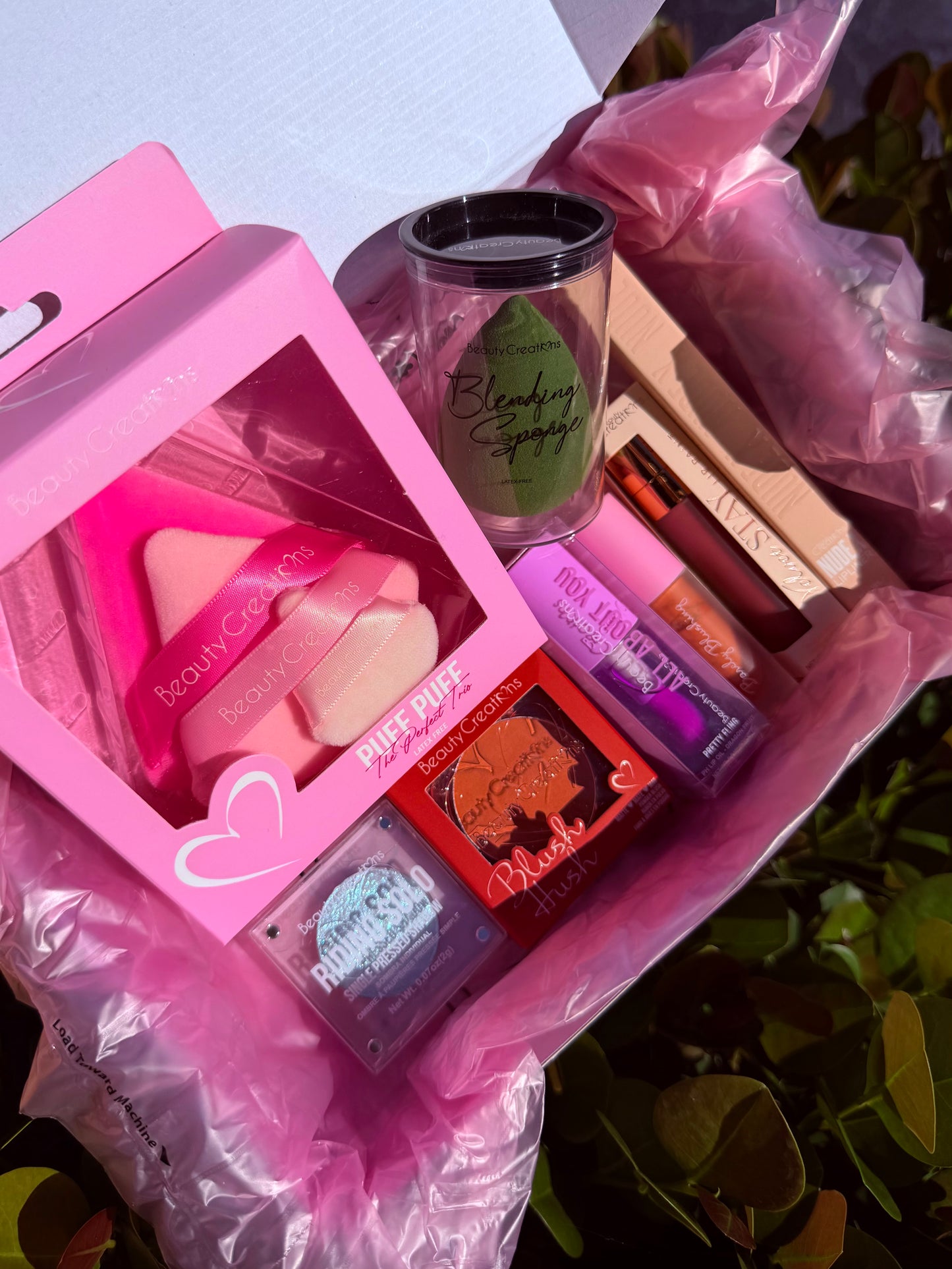 Beauty Creations Makeup 💗 Box (8 Pieces)